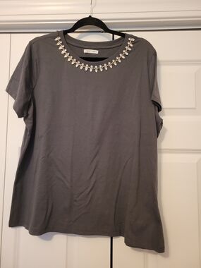 Maurices Edgely Dark Gray Short Sleeve Tee with Jeweled Crewneck